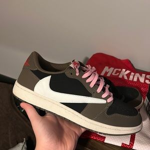 Broke down box a long time and no longer has the box